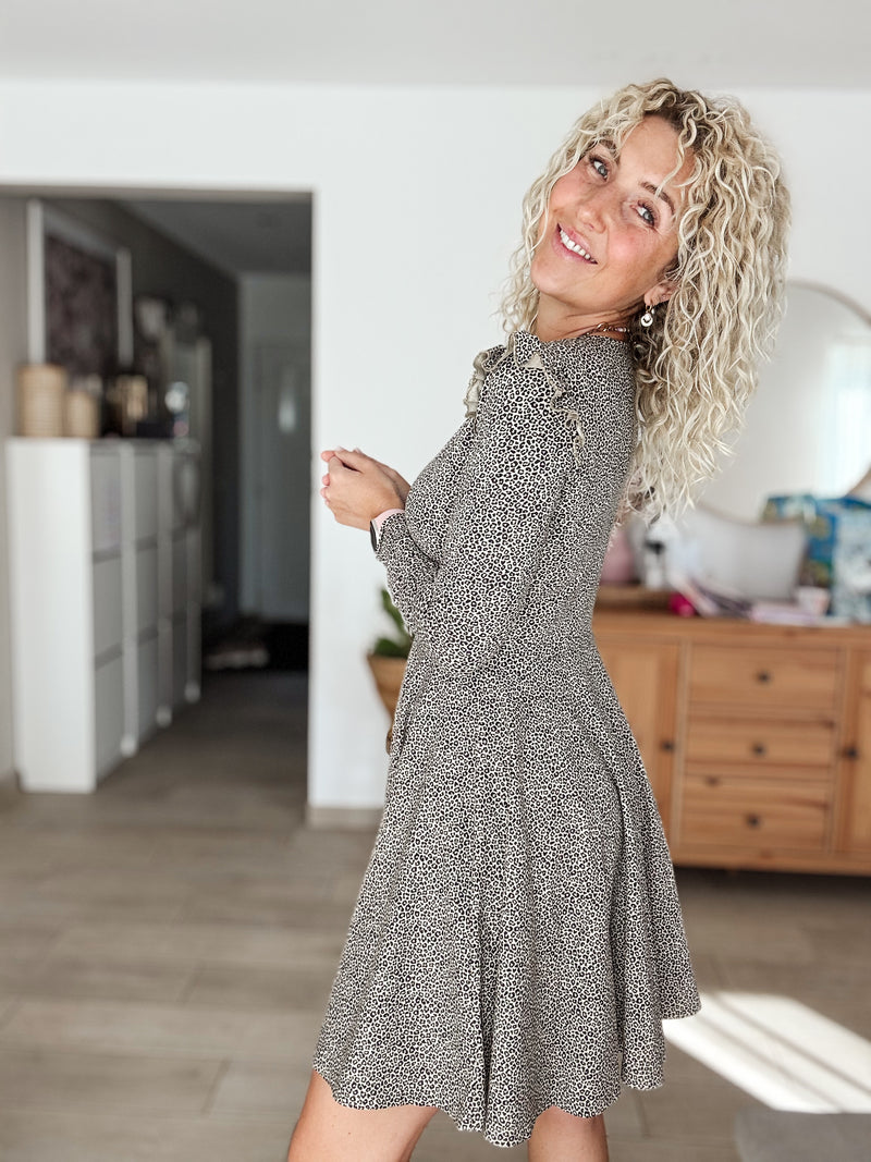 BELLA | KLEID| LEOJERSEY