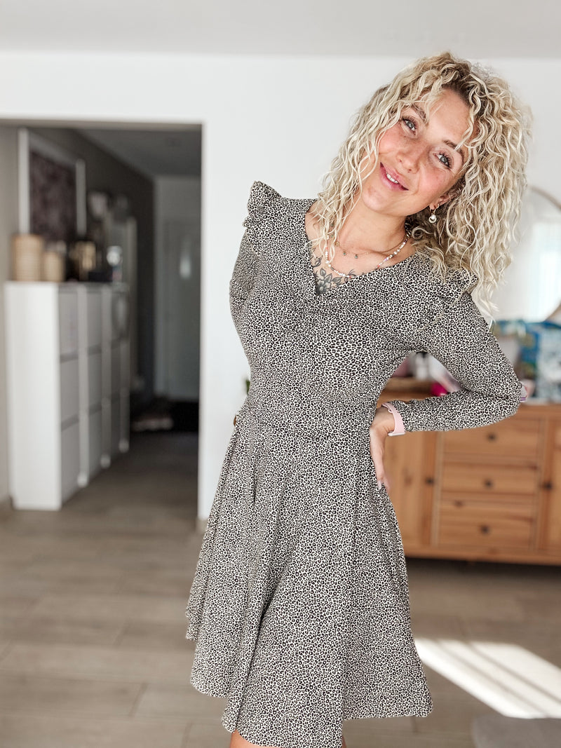 BELLA | KLEID| LEOJERSEY