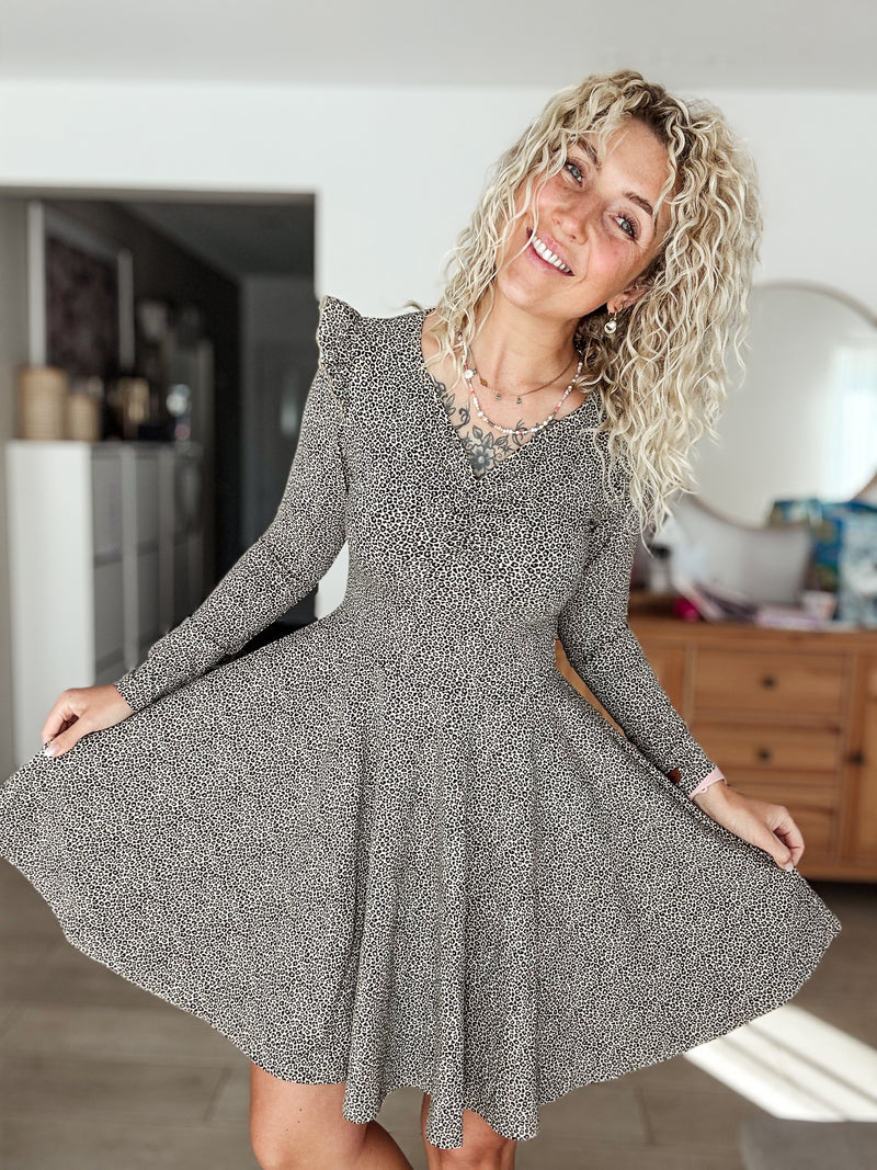 BELLA | KLEID| LEOJERSEY