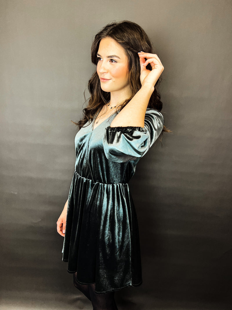 KYLA| Kleid | Velour Bottlegreen